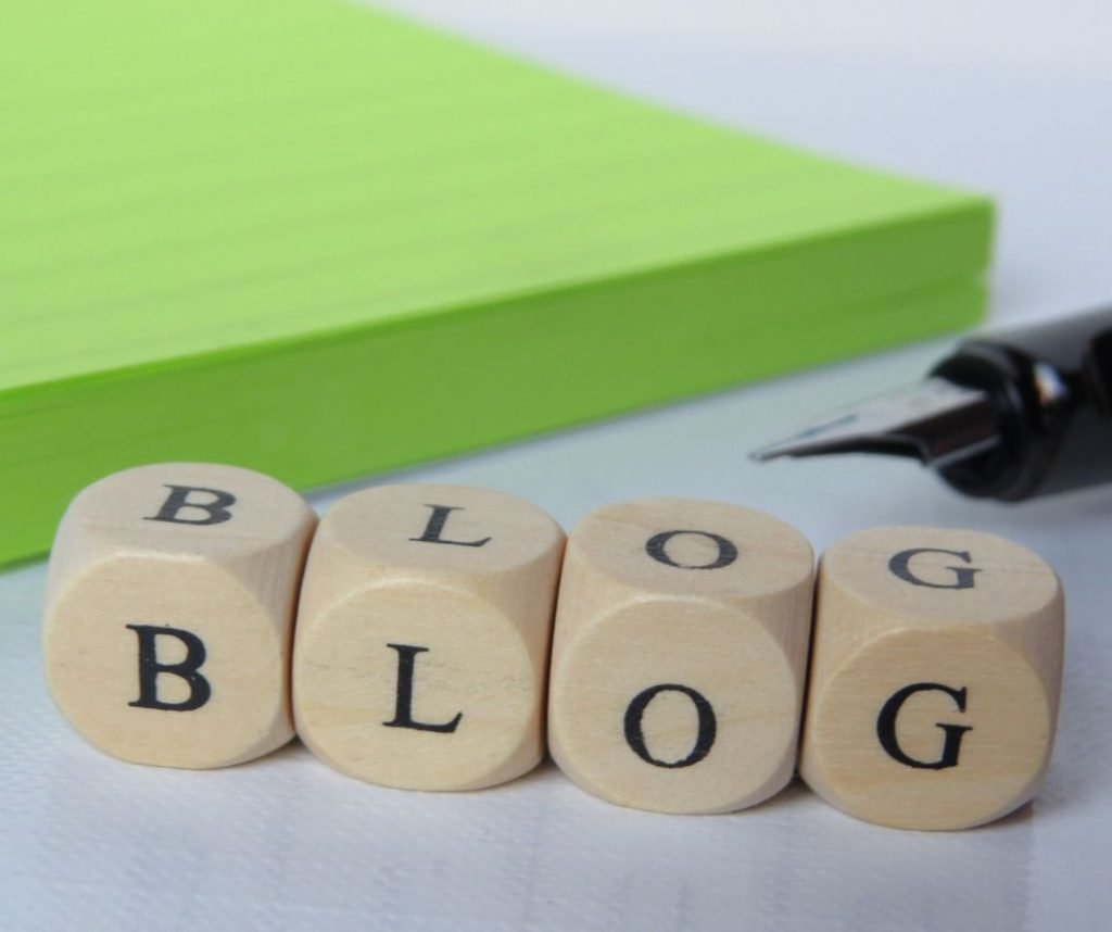 ¿Cuál es la diferencia entre una página web y un Blog?